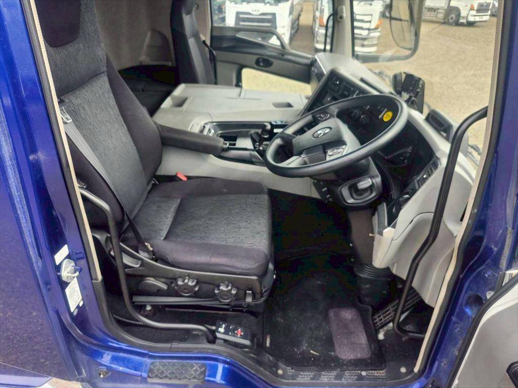 三菱ふそうスーパーグレート冷凍車（冷蔵車）大型（10t）[写真21]