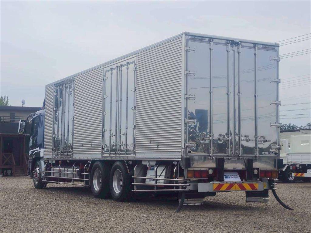 三菱ふそうスーパーグレート冷凍車（冷蔵車）大型（10t）[写真03]