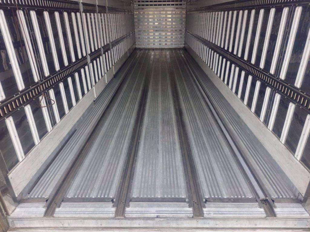 三菱ふそうスーパーグレート冷凍車（冷蔵車）大型（10t）[写真08]