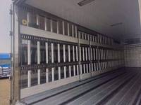 三菱ふそうスーパーグレート冷凍車（冷蔵車）大型（10t）[写真10]