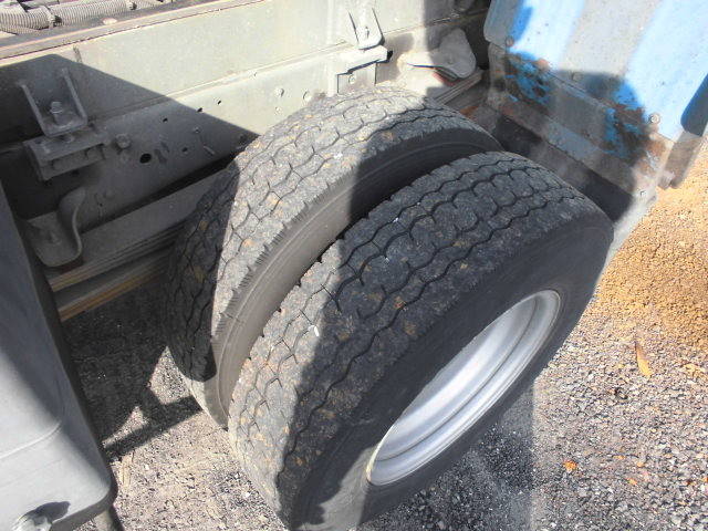 いすゞエルフパッカー車（塵芥車）小型（2t・3t）[写真14]