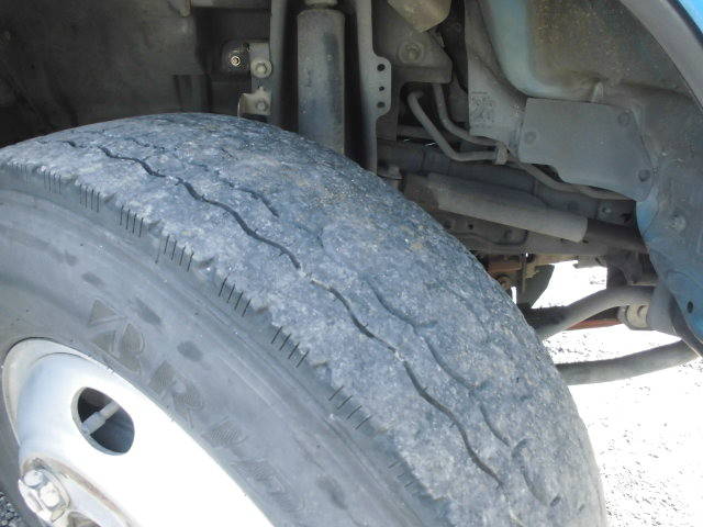 いすゞエルフパッカー車（塵芥車）小型（2t・3t）[写真18]