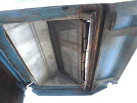 いすゞエルフパッカー車（塵芥車）小型（2t・3t）[写真08]