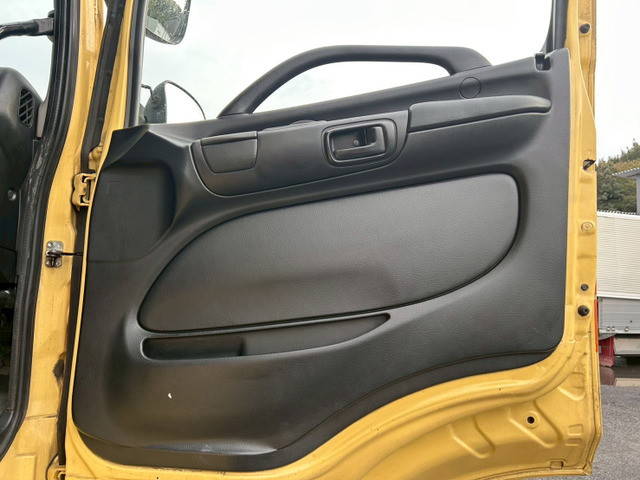 日野プロフィアアルミウイング大型（10t）[写真16]