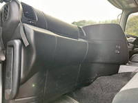 日野プロフィアアルミウイング大型（10t）[写真18]