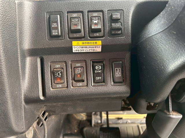 日野プロフィアアルミウイング大型（10t）[写真24]