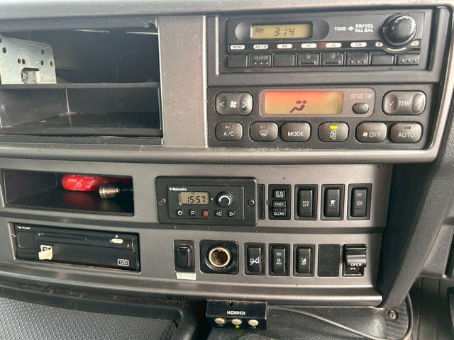 日野プロフィアアルミウイング大型（10t）[写真26]