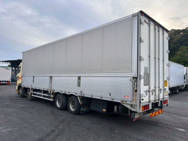 日野プロフィアアルミウイング大型（10t）[写真03]