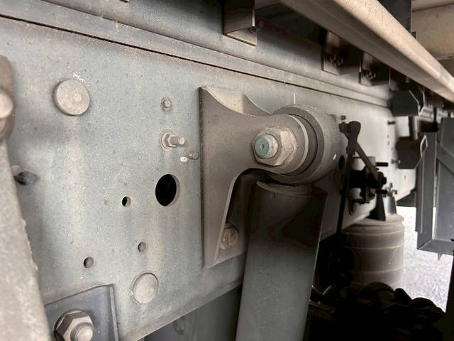 日野プロフィアアルミウイング大型（10t）[写真33]