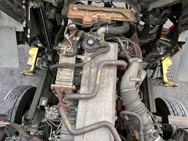 日野プロフィアアルミウイング大型（10t）[写真40]