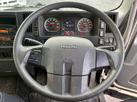 いすゞフォワードアルミウイング中型（4t）[写真20]