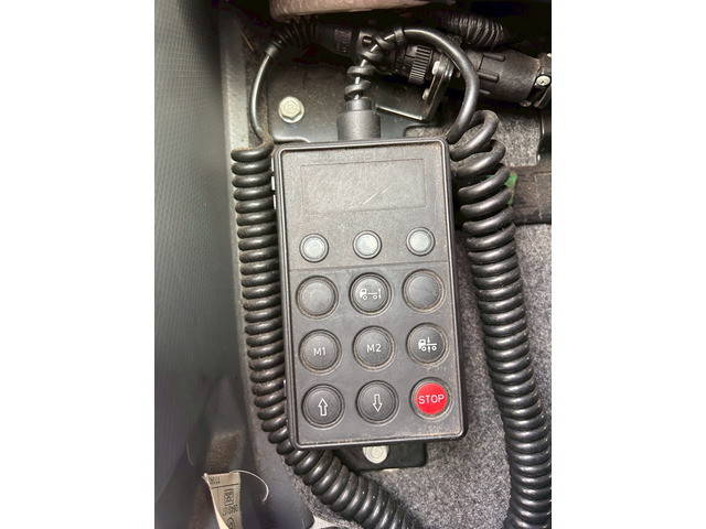 いすゞフォワードアルミウイング中型（4t）[写真24]