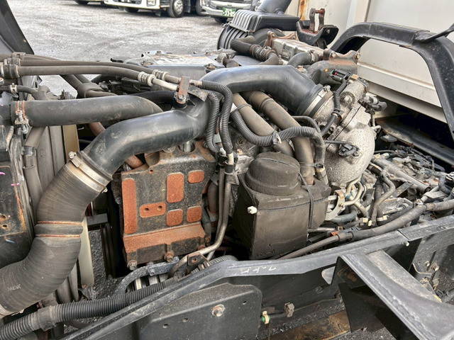 いすゞフォワードアルミウイング中型（4t）[写真26]