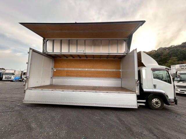 いすゞフォワードアルミウイング中型（4t）[写真09]