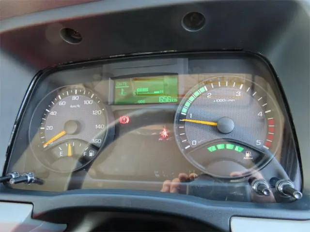 三菱ふそうキャンタークレーン6段小型（2t・3t）[写真10]