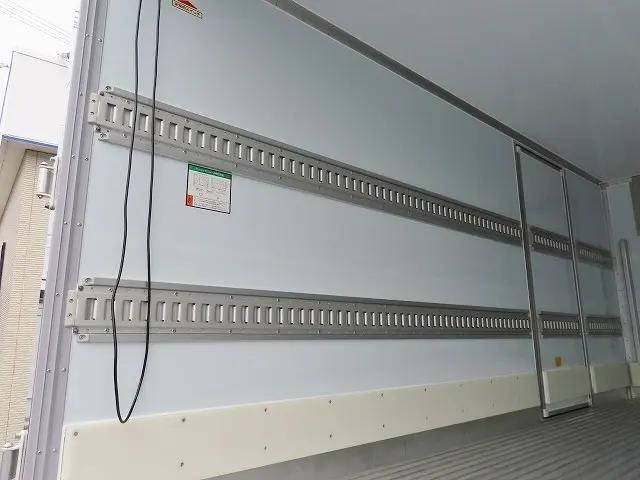 日野デュトロ冷凍車（冷蔵車）小型（2t・3t）[写真22]