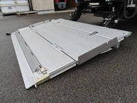 日野デュトロ冷凍車（冷蔵車）小型（2t・3t）[写真30]