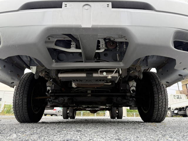 日産バネット平ボディ小型（2t・3t）[写真10]