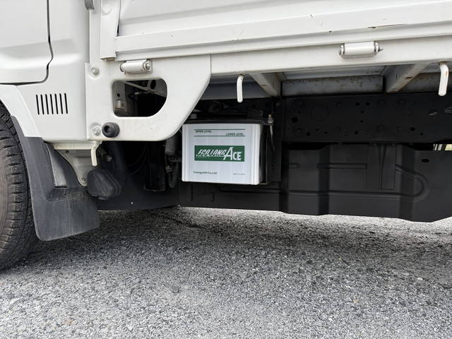 日産バネット平ボディ小型（2t・3t）[写真11]
