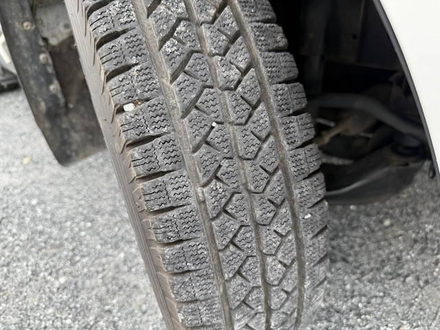 日産バネット平ボディ小型（2t・3t）[写真16]