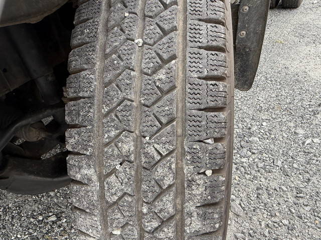 日産バネット平ボディ小型（2t・3t）[写真20]