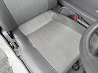 日産バネット平ボディ小型（2t・3t）[写真26]