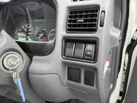 日産バネット平ボディ小型（2t・3t）[写真28]