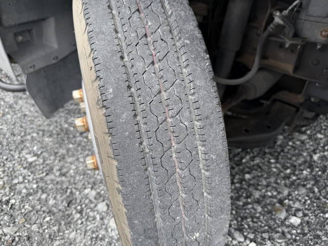 いすゞエルフ幌ウイング小型（2t・3t）[写真11]