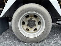 いすゞエルフ幌ウイング小型（2t・3t）[写真13]