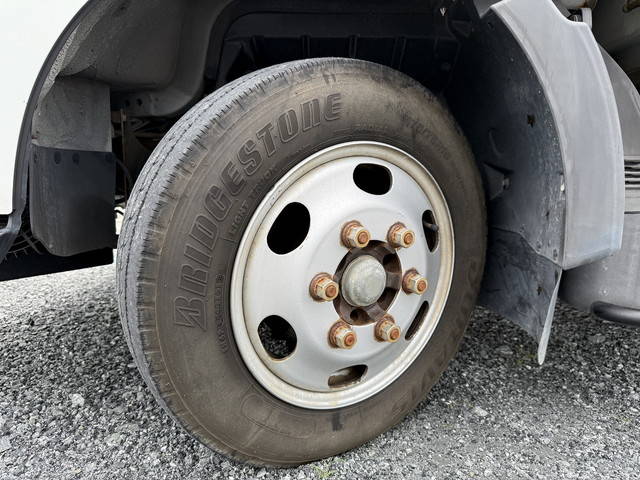 いすゞエルフ幌ウイング小型（2t・3t）[写真14]