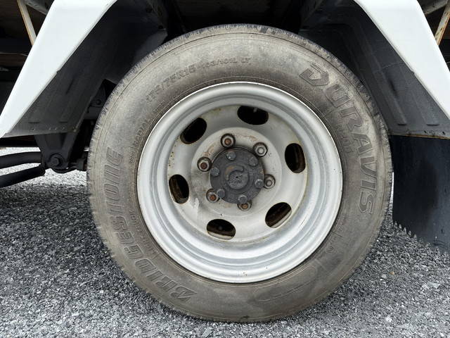 いすゞエルフ幌ウイング小型（2t・3t）[写真16]