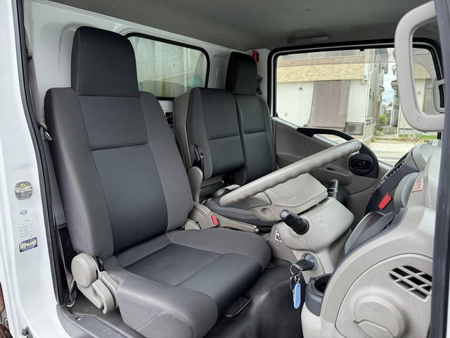 いすゞエルフ幌ウイング小型（2t・3t）[写真18]