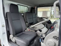 いすゞエルフ幌ウイング小型（2t・3t）[写真19]