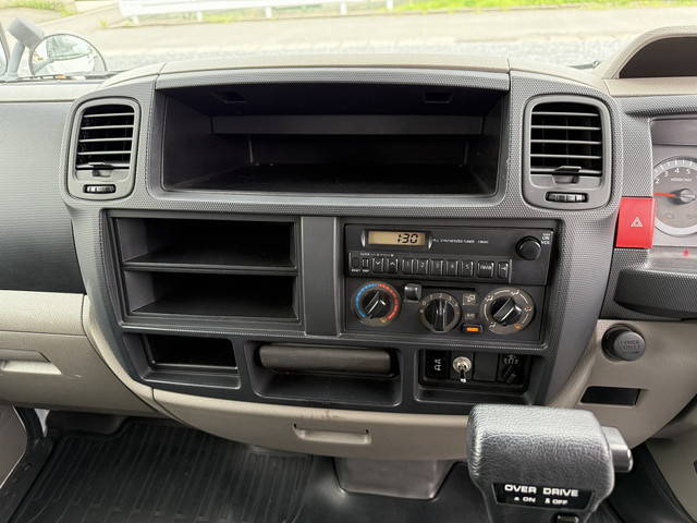 いすゞエルフ幌ウイング小型（2t・3t）[写真21]