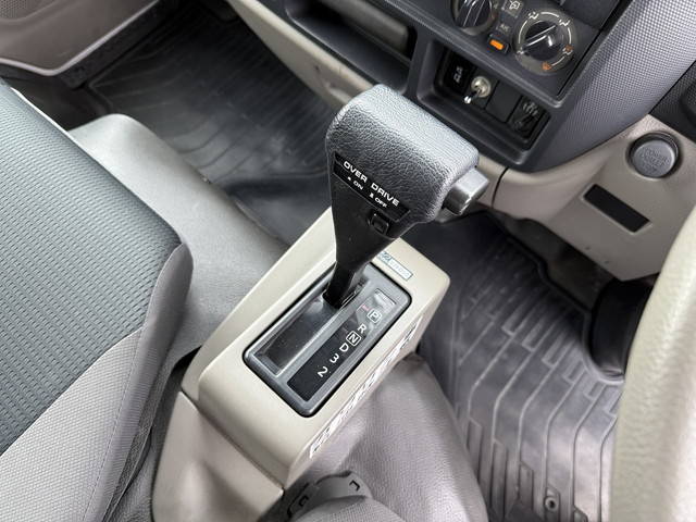 いすゞエルフ幌ウイング小型（2t・3t）[写真23]