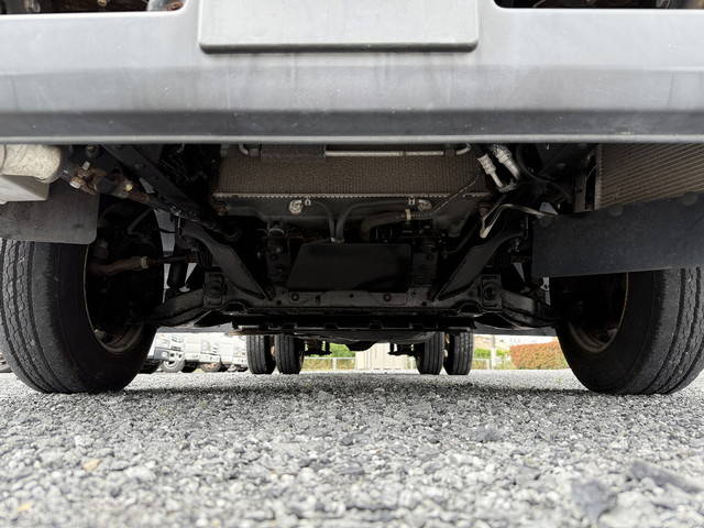 いすゞエルフ幌ウイング小型（2t・3t）[写真06]