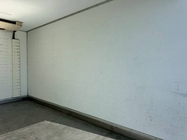 いすゞエルフ冷凍車（冷蔵車）小型（2t・3t）[写真12]