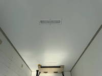 いすゞエルフ冷凍車（冷蔵車）小型（2t・3t）[写真14]