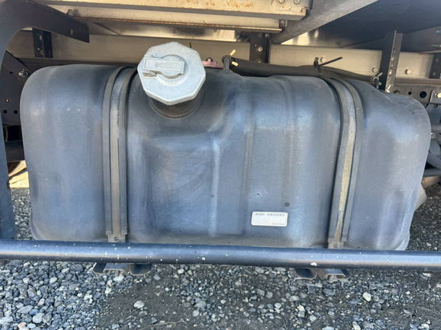 いすゞエルフ冷凍車（冷蔵車）小型（2t・3t）[写真21]