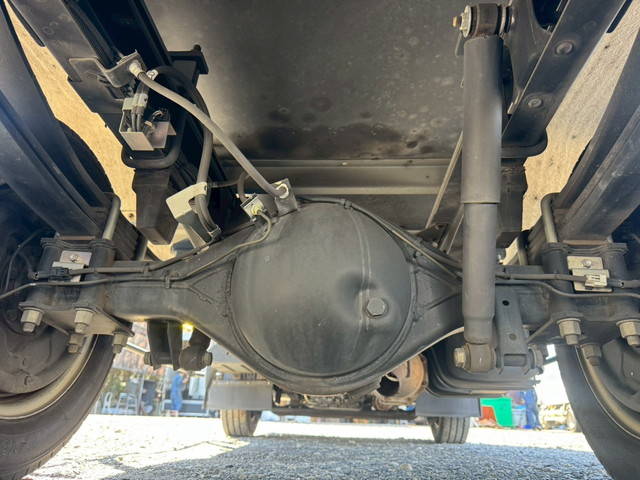 いすゞエルフ冷凍車（冷蔵車）小型（2t・3t）[写真25]