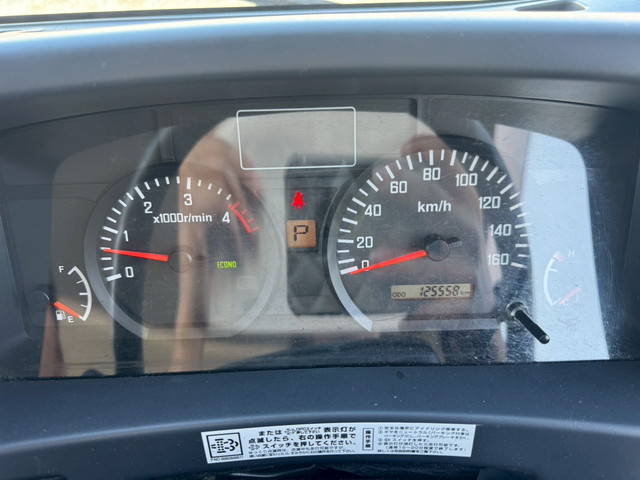 いすゞエルフ冷凍車（冷蔵車）小型（2t・3t）[写真33]