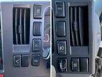 いすゞエルフ冷凍車（冷蔵車）小型（2t・3t）[写真38]