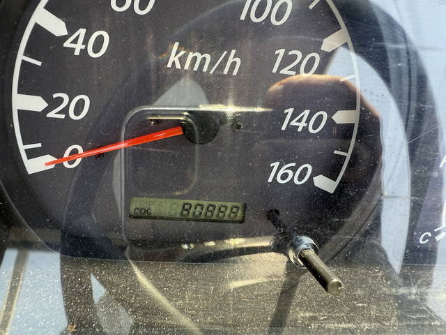 いすゞエルフ平ボディ小型（2t・3t）[写真27]