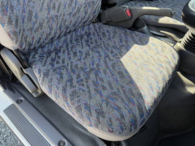 いすゞエルフ平ボディ小型（2t・3t）[写真31]