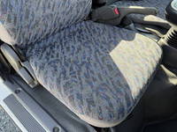 いすゞエルフ平ボディ小型（2t・3t）[写真32]