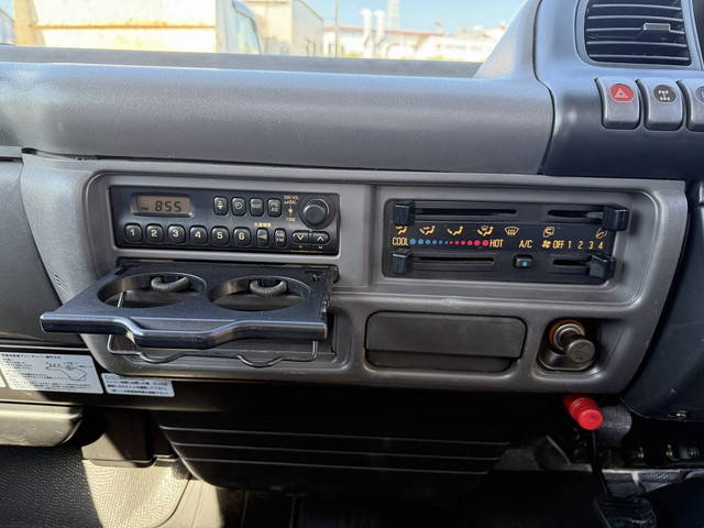 いすゞエルフ平ボディ小型（2t・3t）[写真35]