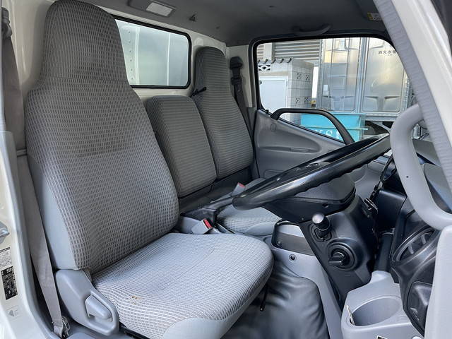 トヨタダイナアルミバン小型（2t・3t）[写真13]