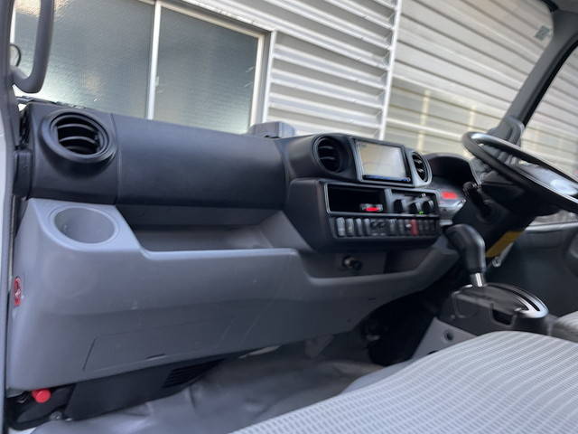 トヨタダイナアルミバン小型（2t・3t）[写真18]