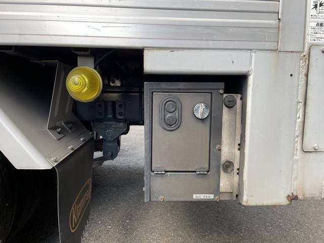 トヨタダイナアルミバン小型（2t・3t）[写真31]