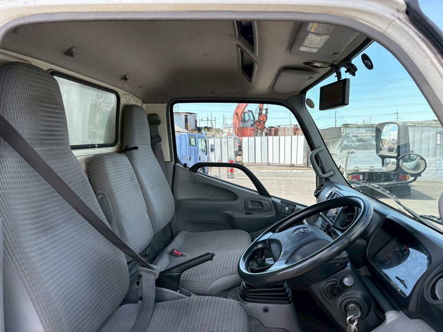 トヨタトヨエース冷凍車（冷蔵車）小型（2t・3t）[写真11]